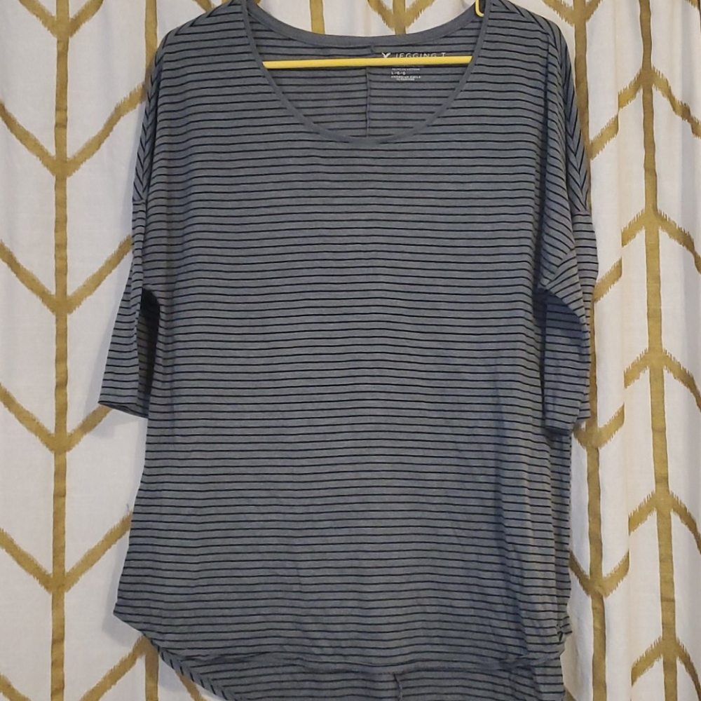 American Eagle Jegging Top